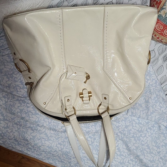 Yves saint laurent - Picture 2 of 8